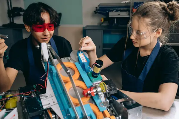 Kreativitet med kunstig intelligens i moderne kunst